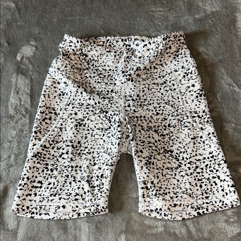 Old Navy Black, Cream, Green and White POWERSOFT Bike Shorts
